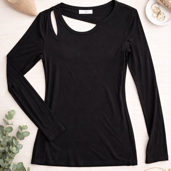 Bailey 44 Cutout Long Sleeve Top Medium Raw Hem Chic Whimsigoth - Picture 11 of 11